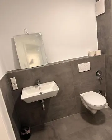 Moderne Fuer 3 Personen Mit Extra Schlafzimmer, Wohnzimmer & Balkon Apartment